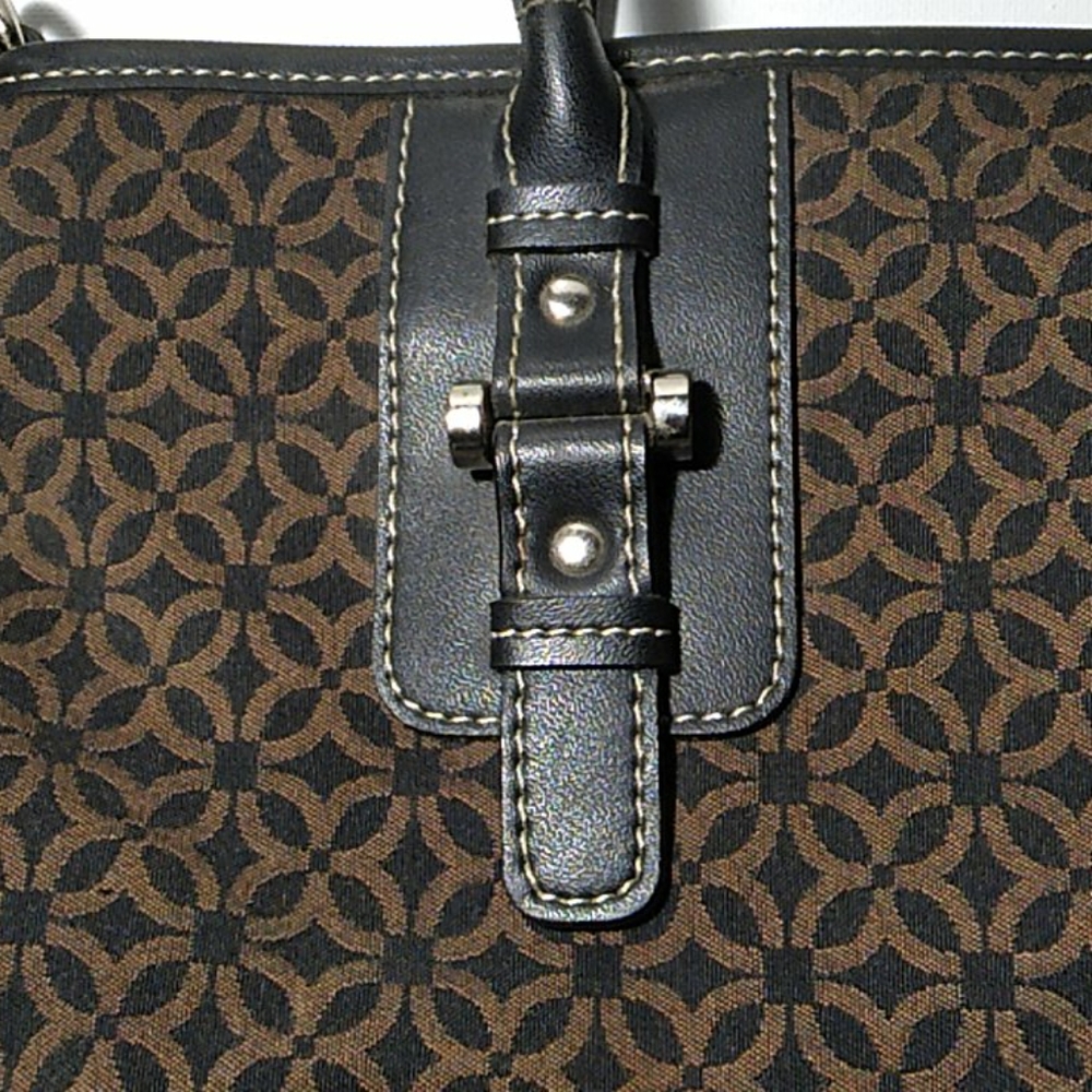 Handbag - Picture 5 of 6